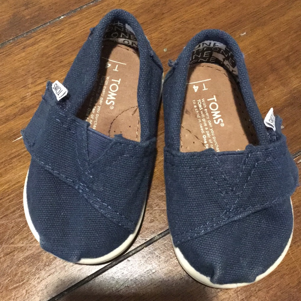 Baby toms
